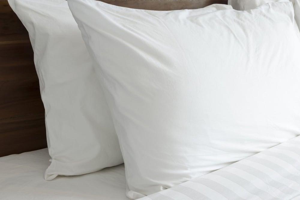 Red Lion Hotel קרומוול מראה חיצוני תמונה