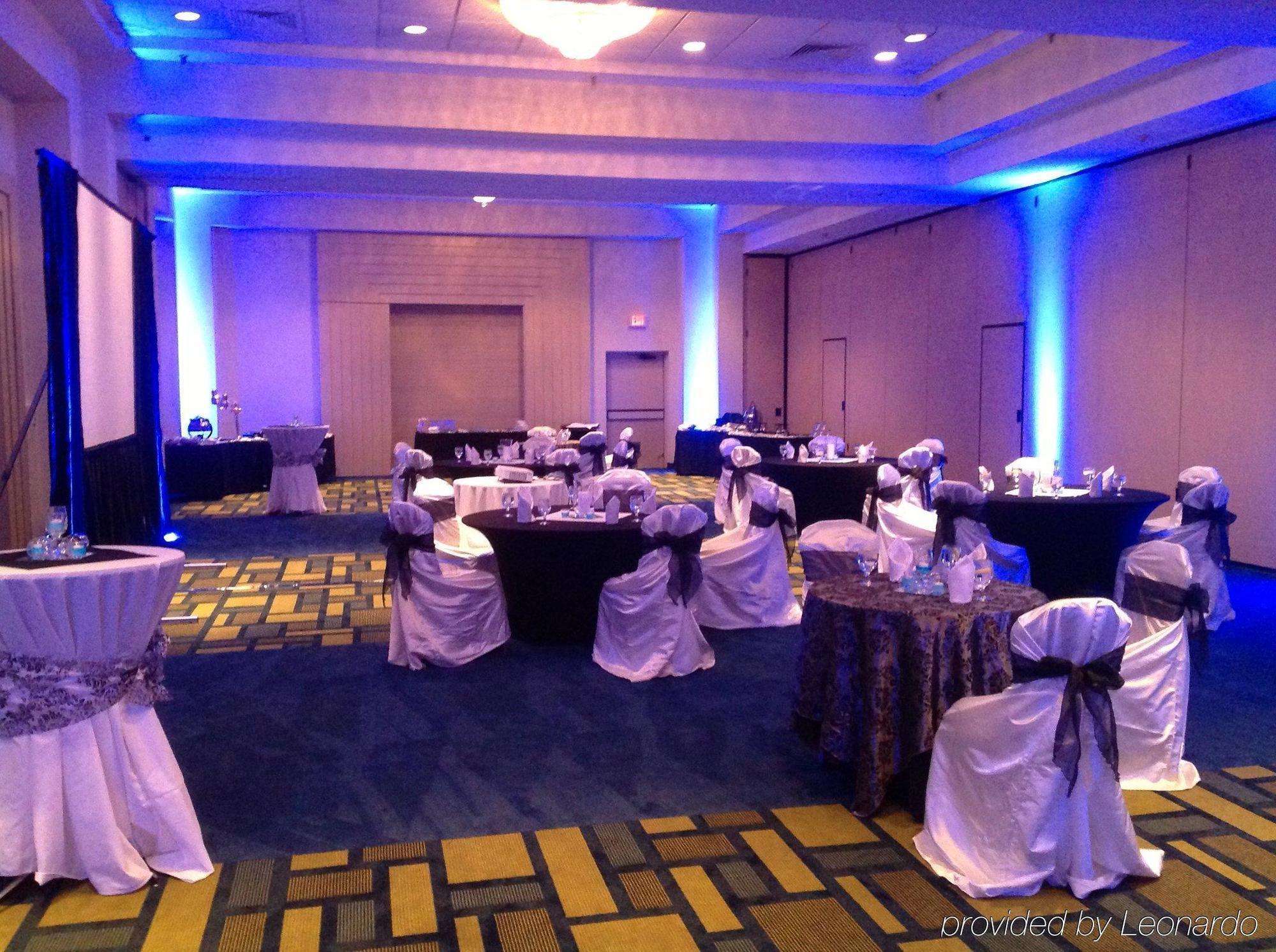 Red Lion Hotel קרומוול מראה חיצוני תמונה