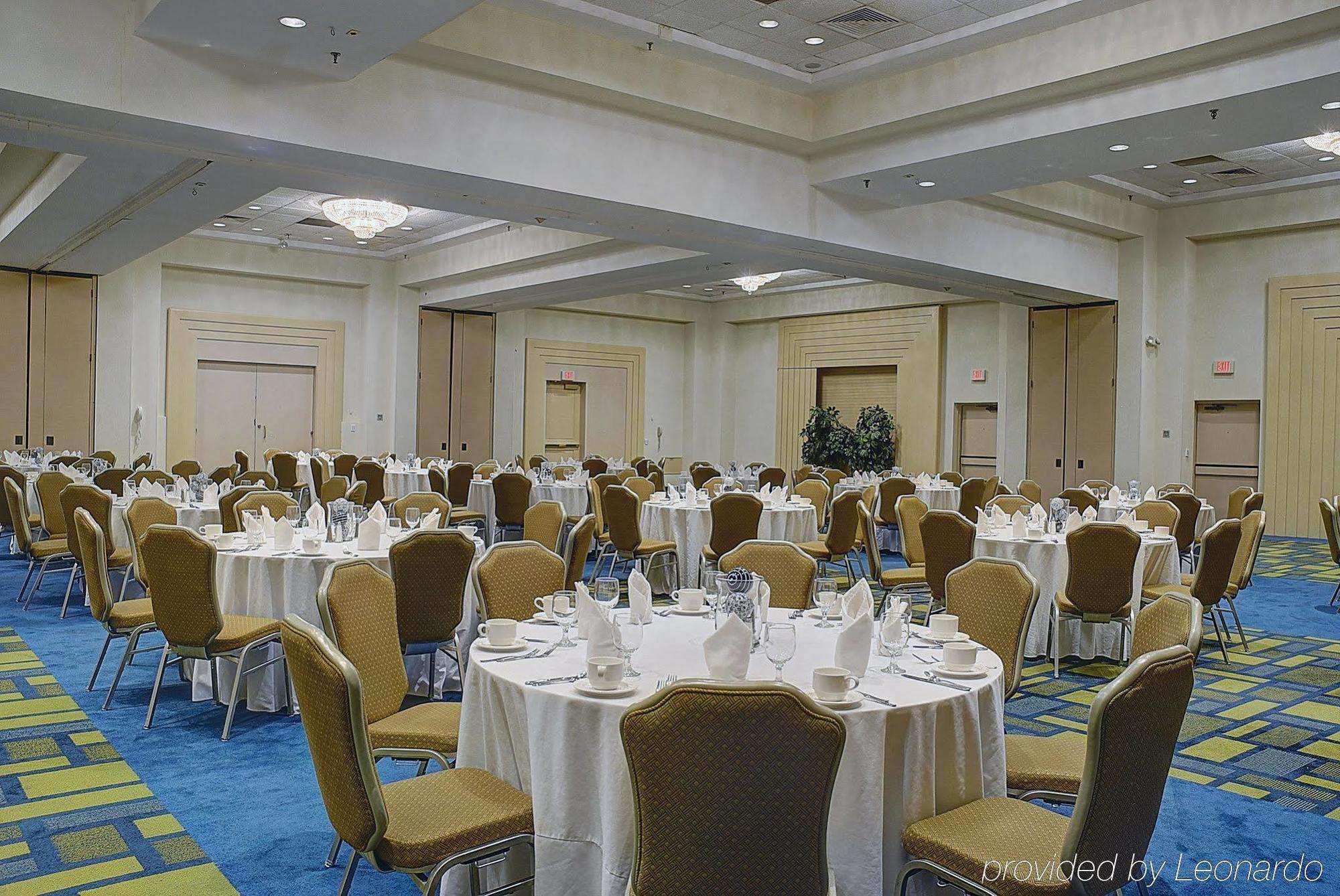 Red Lion Hotel קרומוול מראה חיצוני תמונה